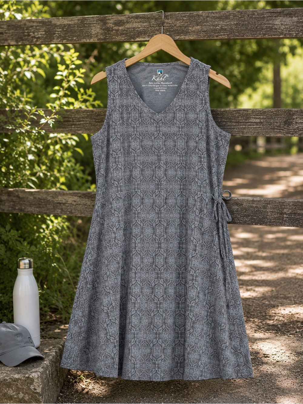 Kuhl Gray Sleeveless V-Neck Wrap Dress with Subtle Pattern